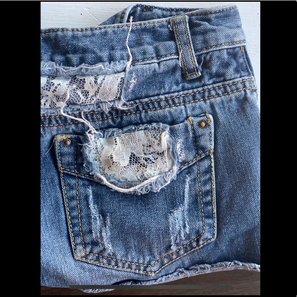 Distressed jean shorts! Size 0